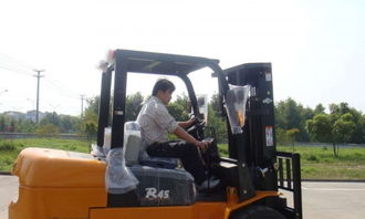 出租叉车及装卸服务 高效安全的物流解决方案