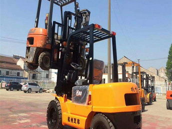 长沙二手叉车精品推荐 5吨手动叉车搬运解决方案